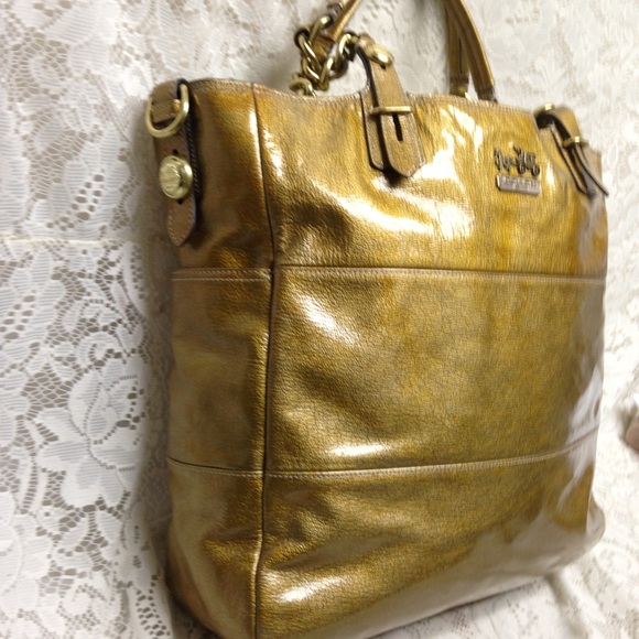 Coach Gold Vernis Enamel Shoulder Bag - Picture 3 of 13
